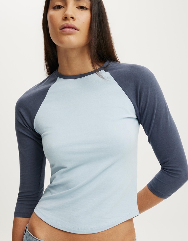 Cotton On - 90S Baby Raglan 3/4 Tee