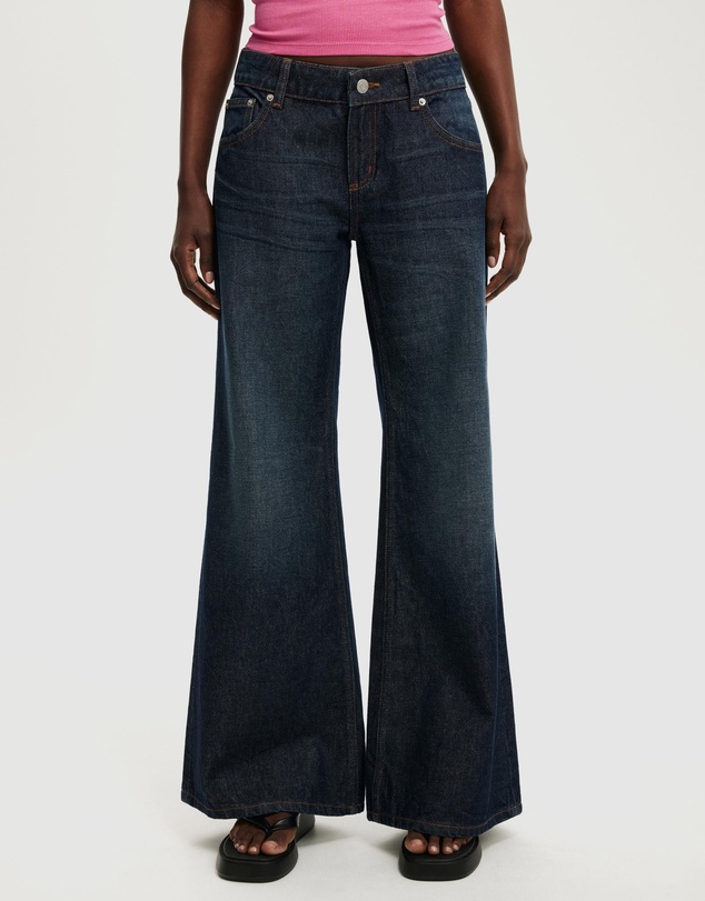 Cotton On - Ultra Low Flare Jeans