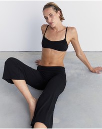Pinky & Kamal - 7/8 Yin Flare Pants