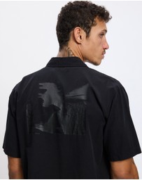 Former - Vivian Shunning SS Shirt