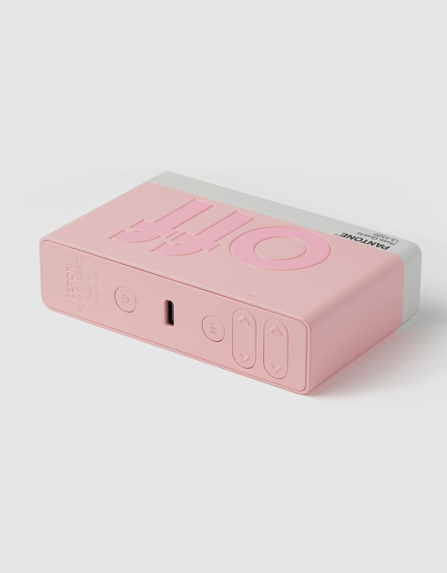 Lexon - Lexon Flip Classic Reversible Alarm Clock PANTONE - Rose Pink