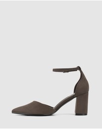 Verali - Eli Closed Toe Block Heels