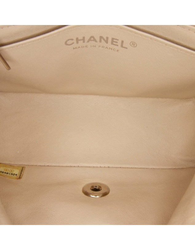 Pre-Loved by Azura Reborn - Pre-Loved chanel Quilted Shoulder Bag with Chain Strap and Turn-Lock Fastening