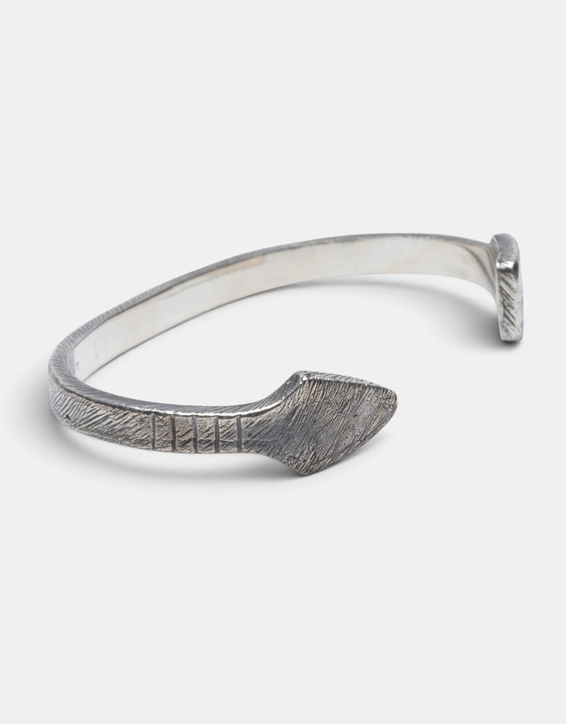 Buck Palmer - Etched Arrow Cuff