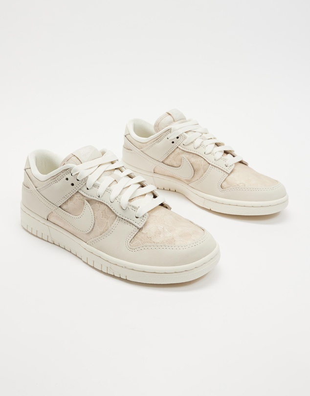 Nike - Dunk Low - Women's