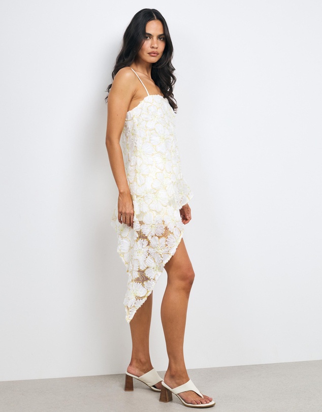 AERE - Loe Sequin Flower Cascade Top