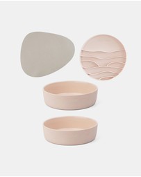 Lilly + Dash - Dog Eat and Drink Set – 2 Bowls + Lick Insert + Slate Placemat Set