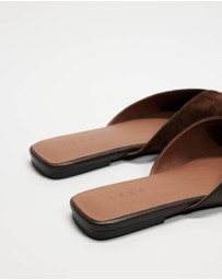 AERE - Suede Leather Spliced Slides
