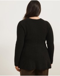 Atmos&Here Curvy - Ivy Boat Neck Long Sleeve Peplum Knit Top