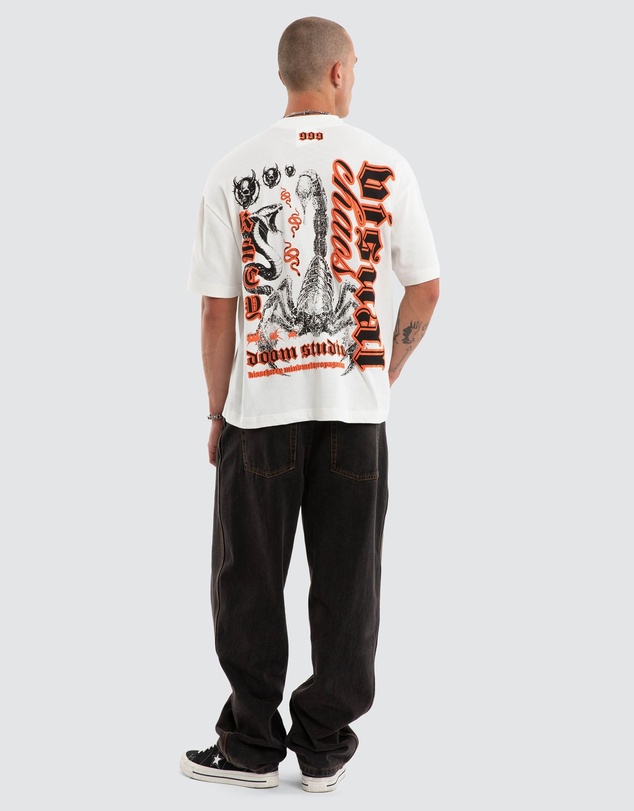 Kiss Chacey - Propaganda Street Tee