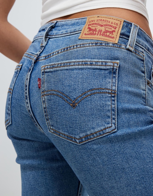 Levi's - Superlow Boot Cut Jeans