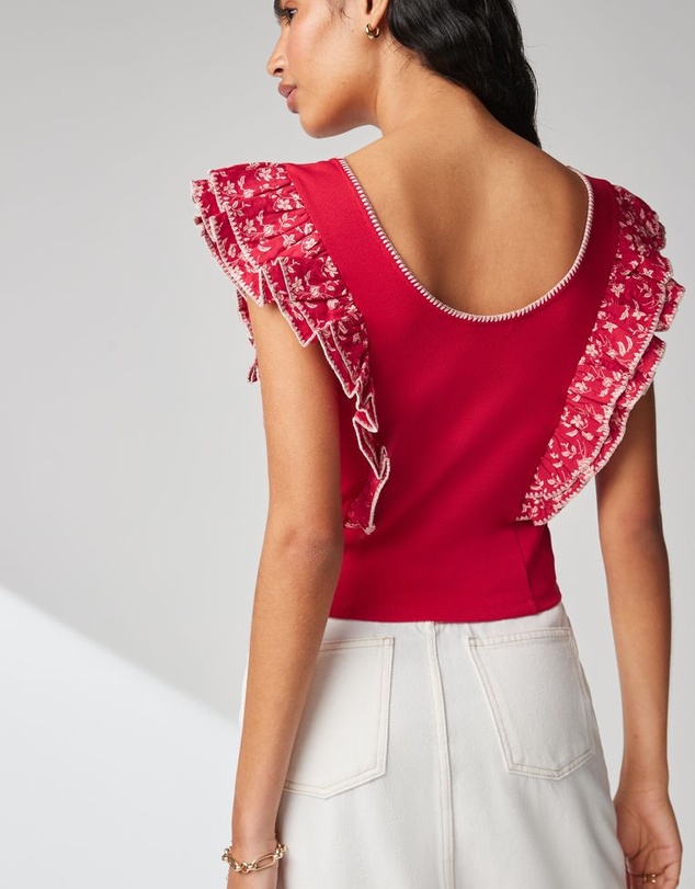 NEXT - Flutter Sleeveless Vest