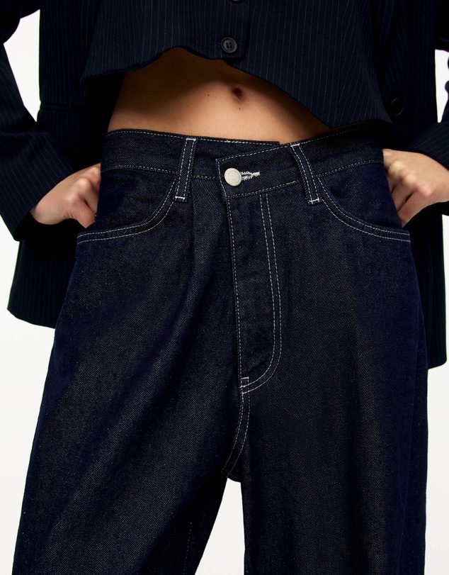 Pull&Bear - Super Baggy Jeans With Crossover Waistband