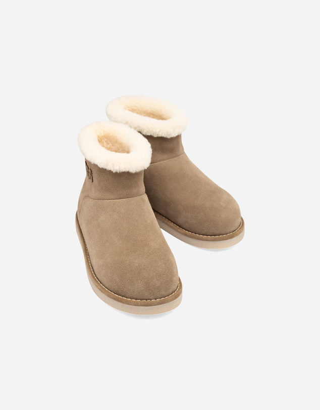 Ozwear Connection Uggs - UGG Essential Logo Mini Boots