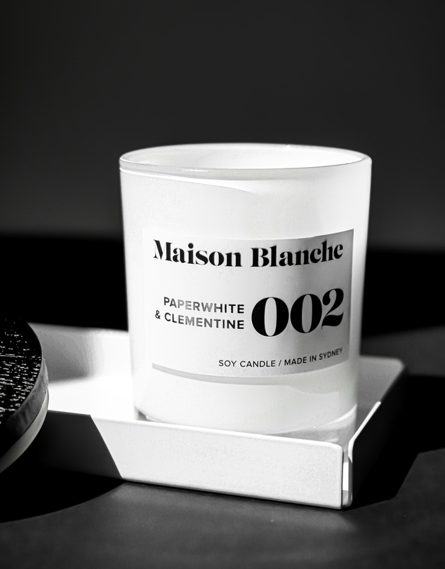 Maison Blanche - 002 Paperwhite & Clementine - Medium Candle