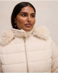 Forever New Curve - Macey Curve Short Puffer Jacket