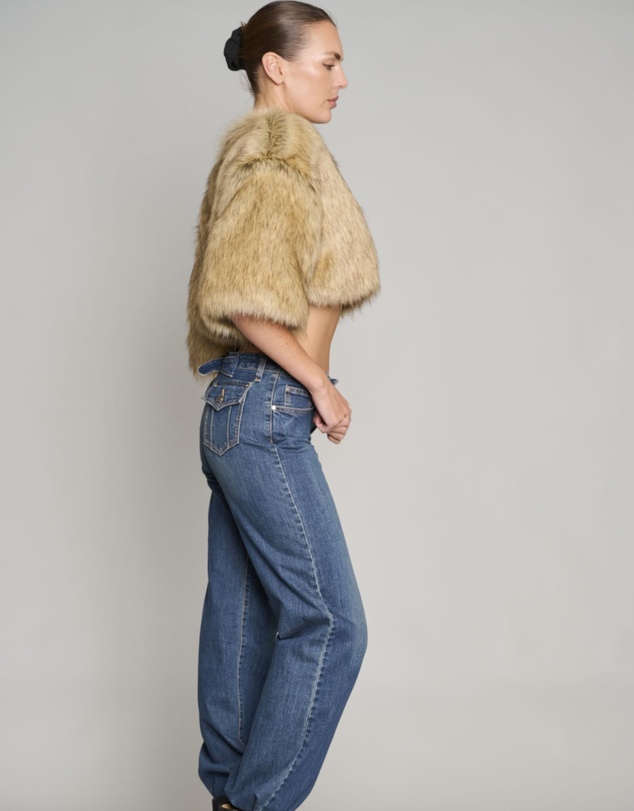 Love and Nostalgia - Little Fur Coat - Brown