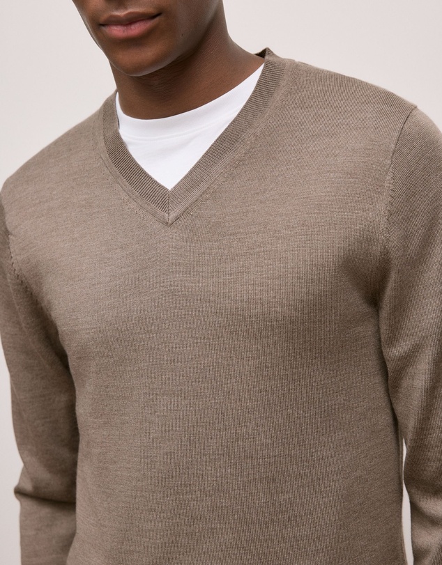 Trenery - Merino V Neck in Cocoa