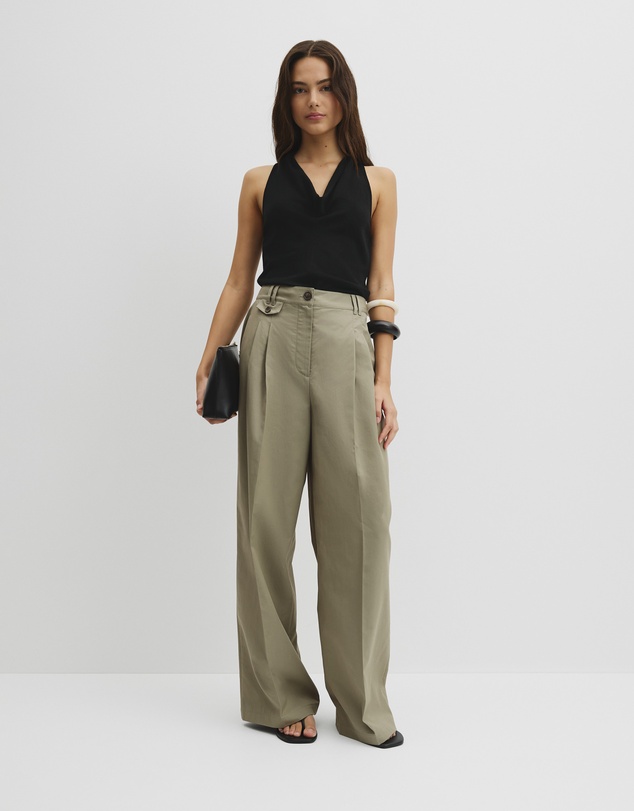 Country Road - Wool V-neck Drape Tank