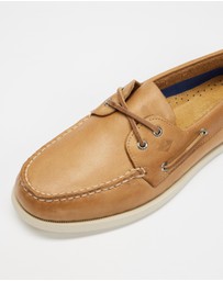Sperry - Men's Authentic Original 2-Eye Wide Leather
