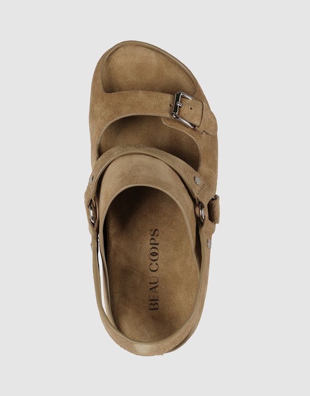 Beau Coops - Briana Slides