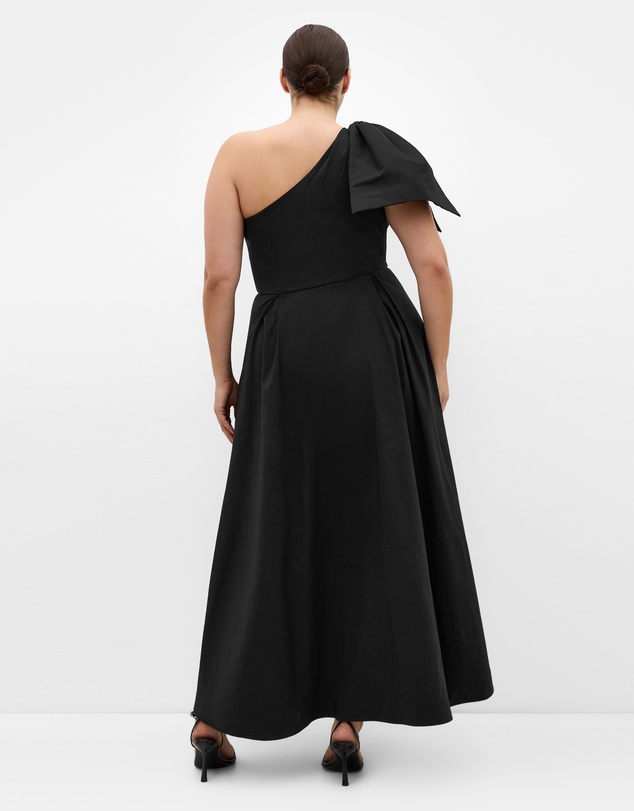 City Chic - Captivate One Shoulder Maxi Dress