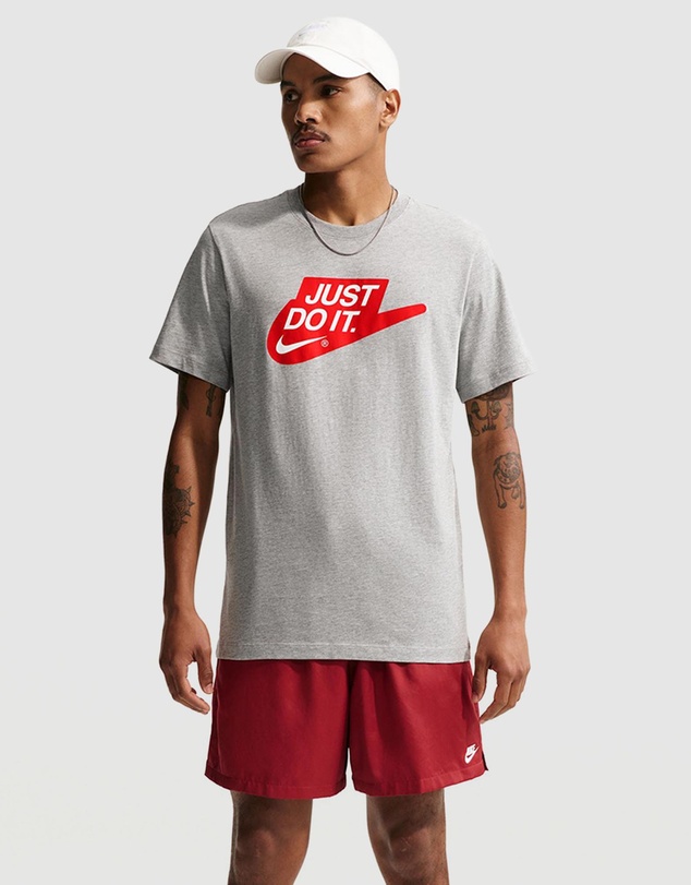 Nike - Nike Sportswear T-Shirt