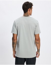 Under Armour - UA Logo Emb Heavyweight SS T-Shirt