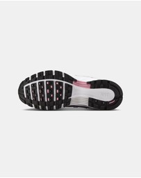 Nike - P-6000 - Women's