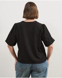 Atmos&Here Curvy - Aurelia V-Neck Puff Sleeve Blouse