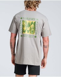 Vacancy Co - Surf Club Tee
