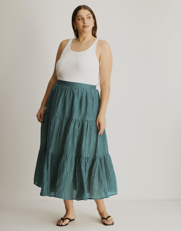 Atmos&Here Curvy - Clara Plisse Tiered Maxi Skirt