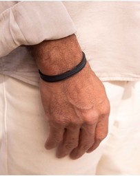 PIG&HEN - Navarch 9mm Cuff Bracelet