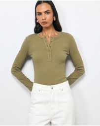 AERE - Della Long Sleeve Rib Henley Top