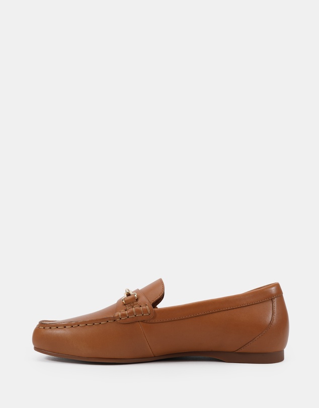 Clarks - Ysolde Tan