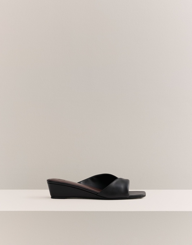 Trenery - Salva Wedge Mule in Black