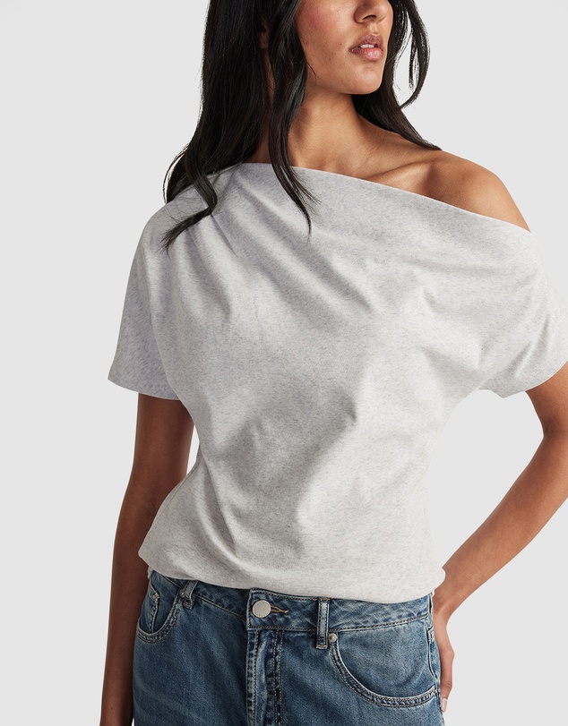 Decjuba - Erica Off Shoulder Tee