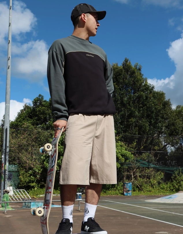 Volcom - Mens Chillow Pleat Walkshorts