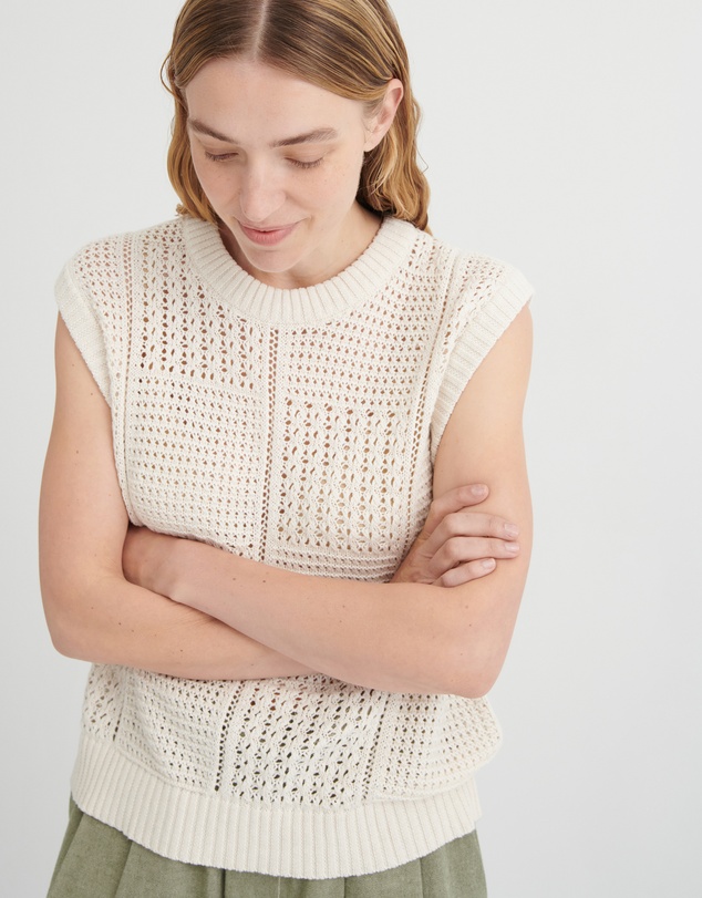 Kowtow - Verse Top