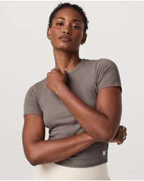 Vuori - Pose Fitted Tee