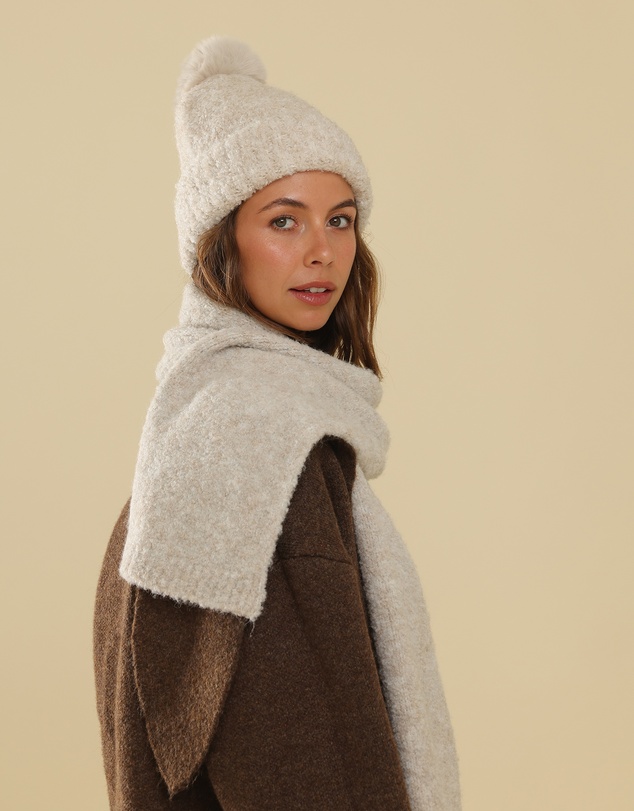 Morgan & Taylor - Elsie Boucle Beanie in White Cream