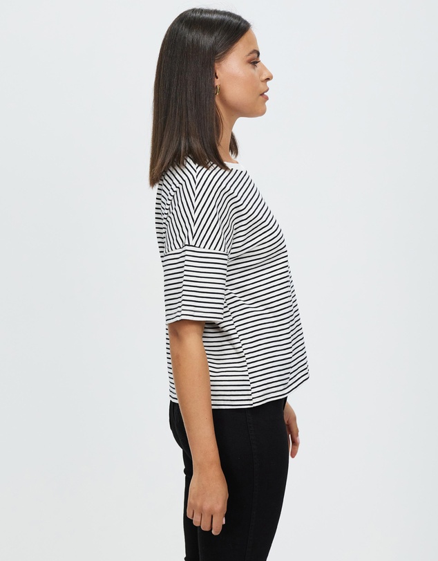Atmos&Here - Alivia Relaxed Short Sleeve Tee