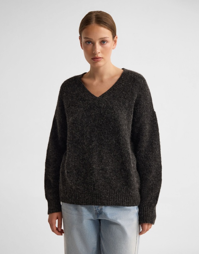 Oxford - Bridgette Alpaca Blend V-Neck