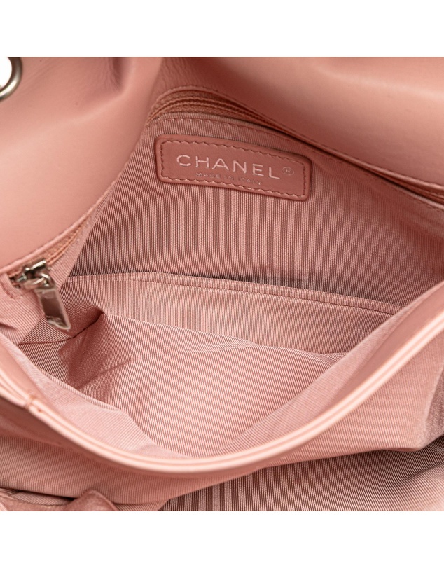 Pre-Loved by Azura Reborn - Pre-Loved chanel Studded Chevron Quilted Bag