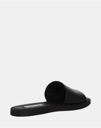 Steve Madden - Kaya Black Leather Sandals