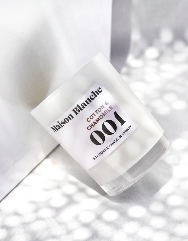 Maison Blanche - 001 Cotton & Chamomile - Small Candle
