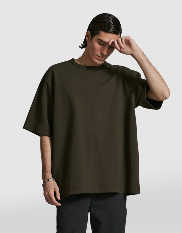 Nique - Toni Unisex Supersized Tee