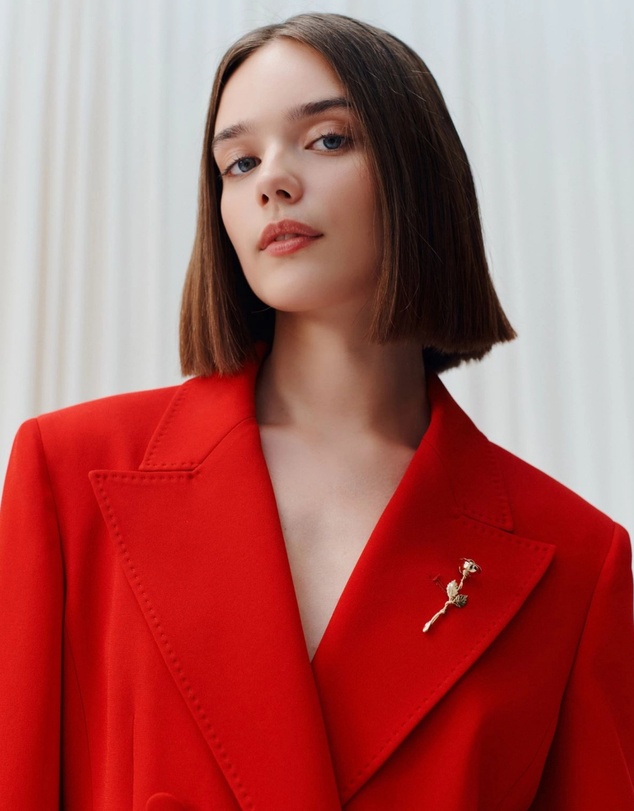 Marella - ICONIC EXCLUSIVE - Emily Ratajkowski - Waisted Blazer