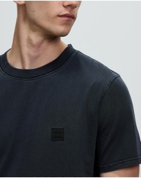 Neuw - Premium Tee