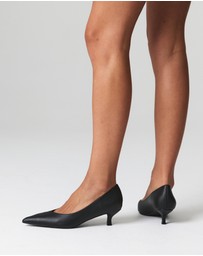Verali - Lucy Kitten Heel Pumps